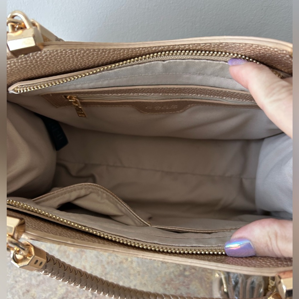 Bebe NWOT Soft Gold Faux Pebbled Leather Shoulder Bag with strap - Picture 5 of 11